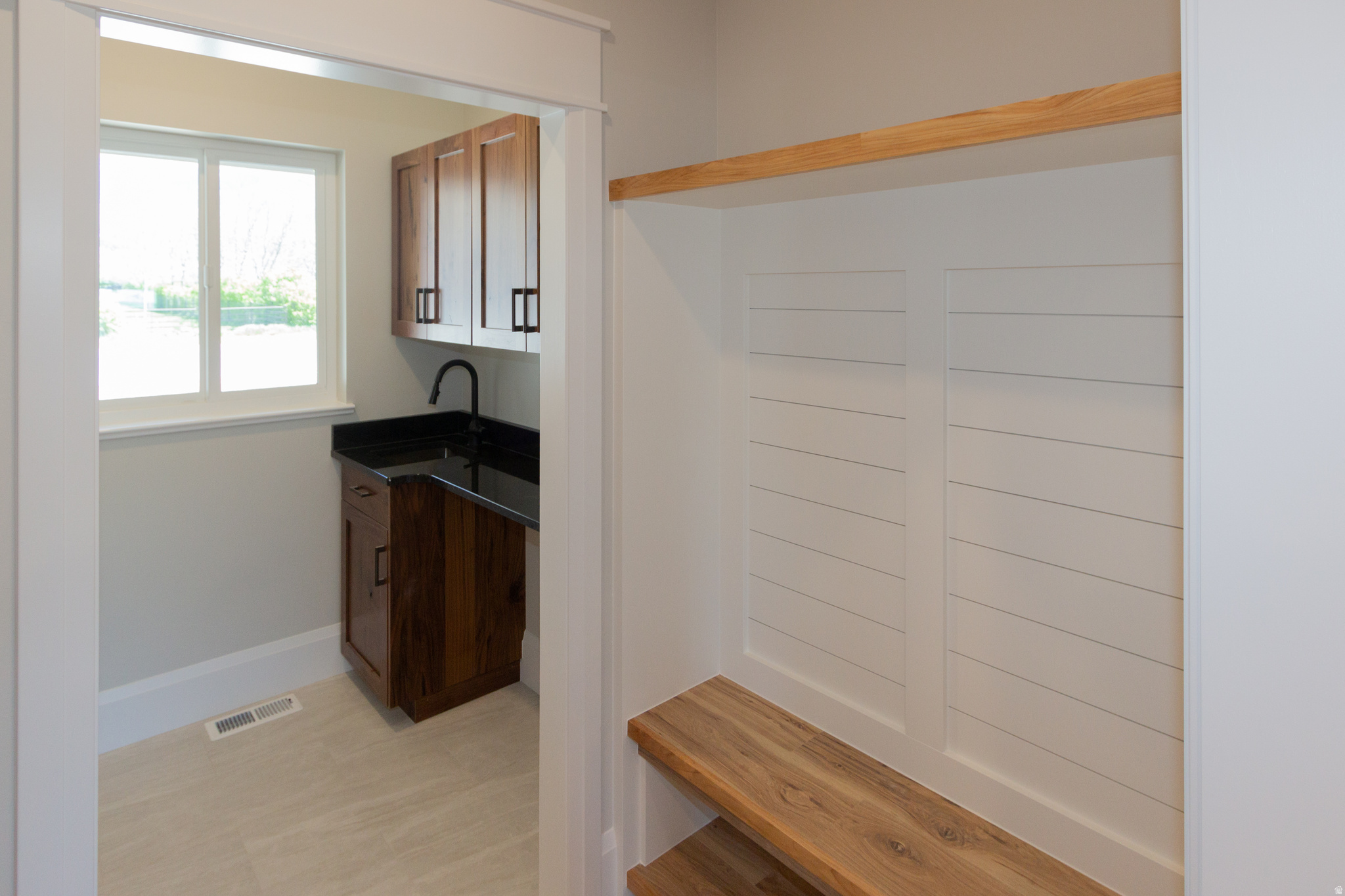 HAWK CREST - Residential