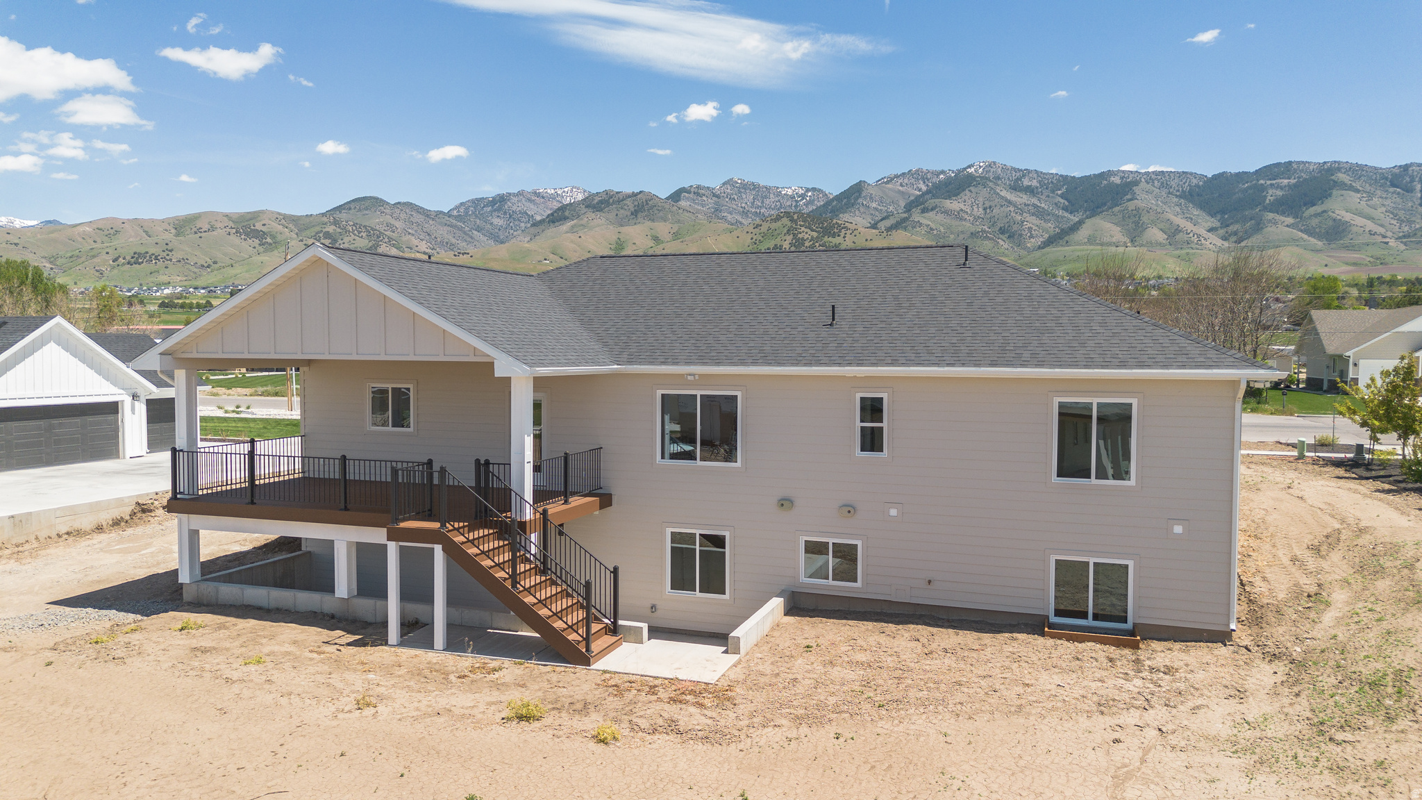 HAWK CREST - Residential