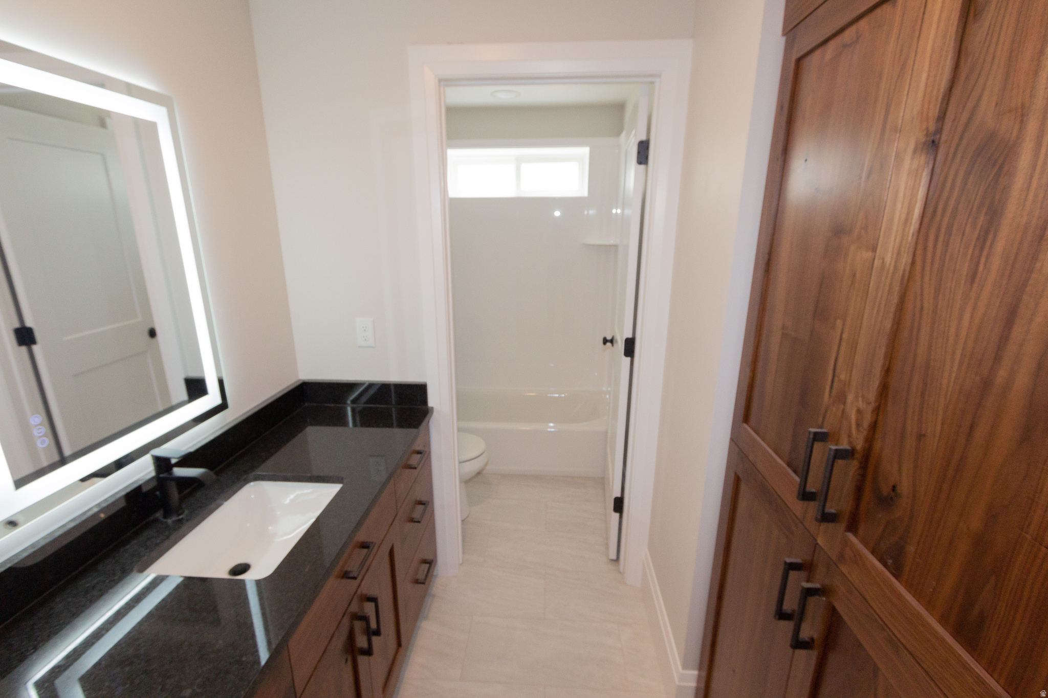 HAWK CREST - Residential