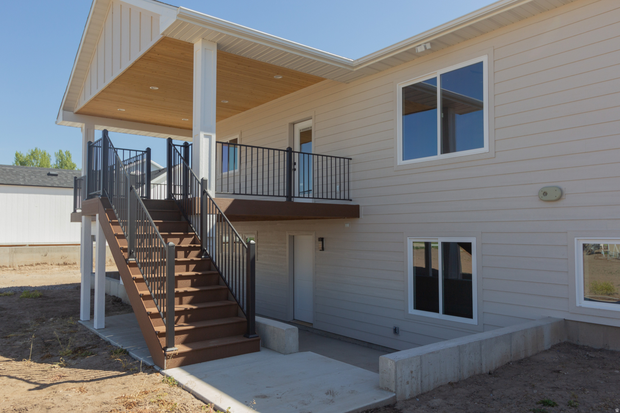 HAWK CREST - Residential