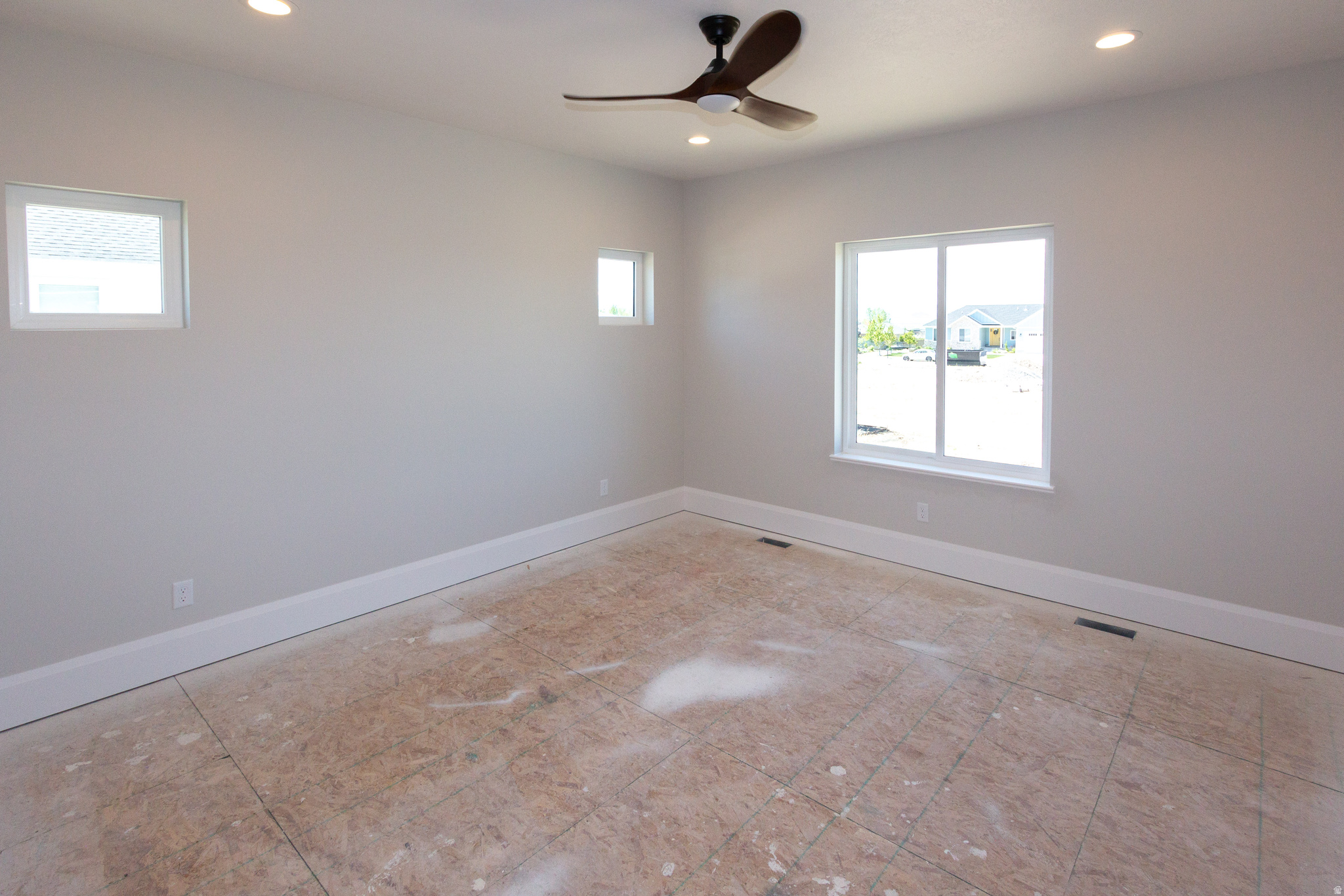 HAWK CREST - Residential
