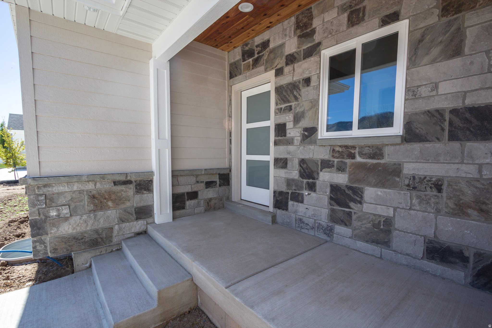 HAWK CREST - Residential