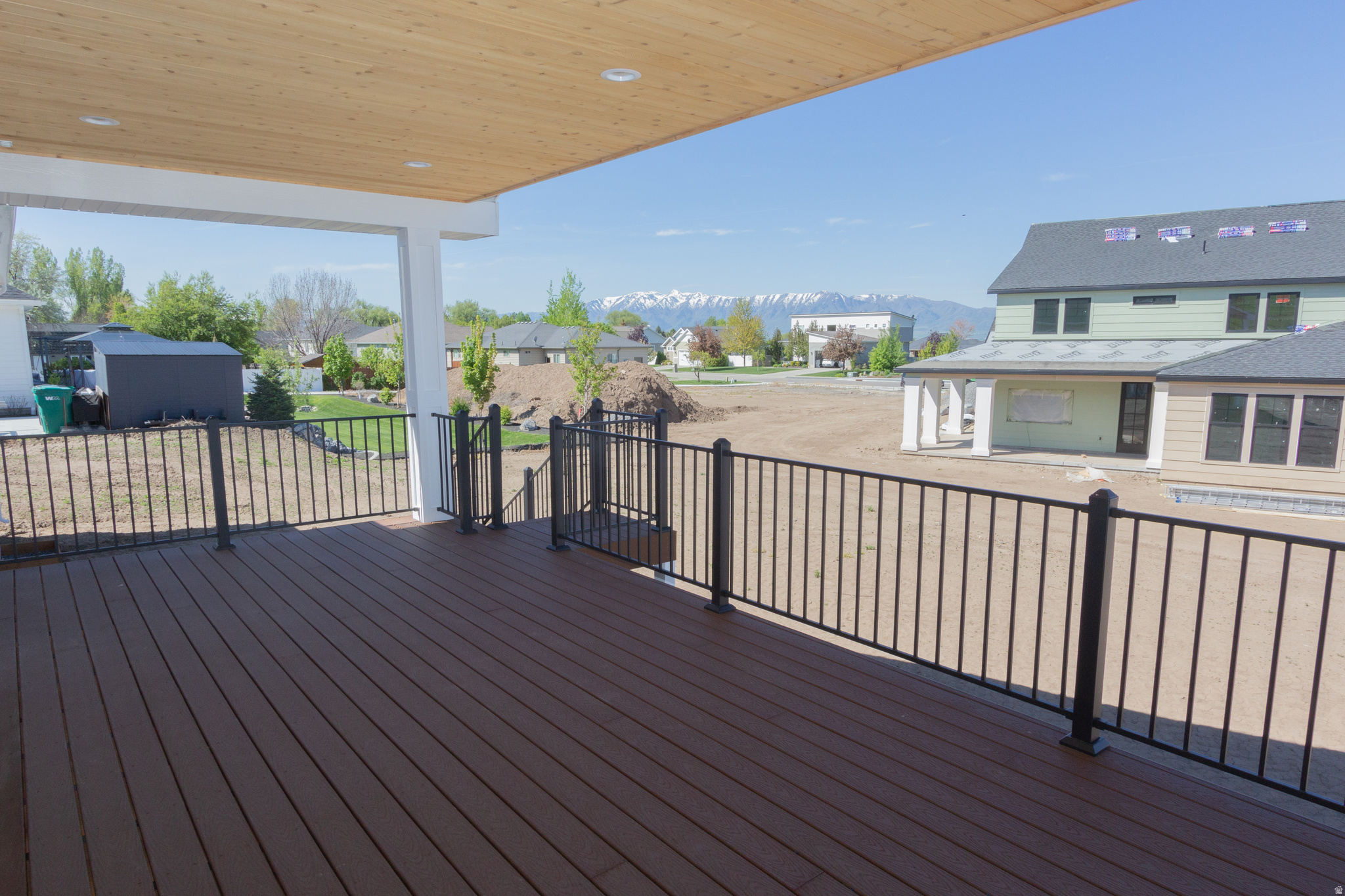 HAWK CREST - Residential