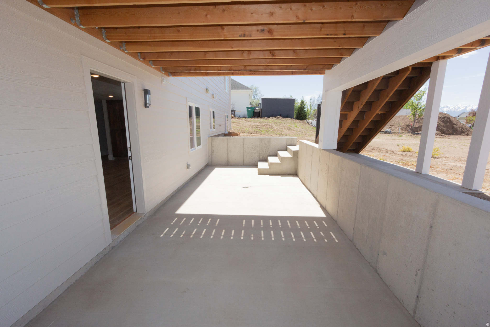 HAWK CREST - Residential
