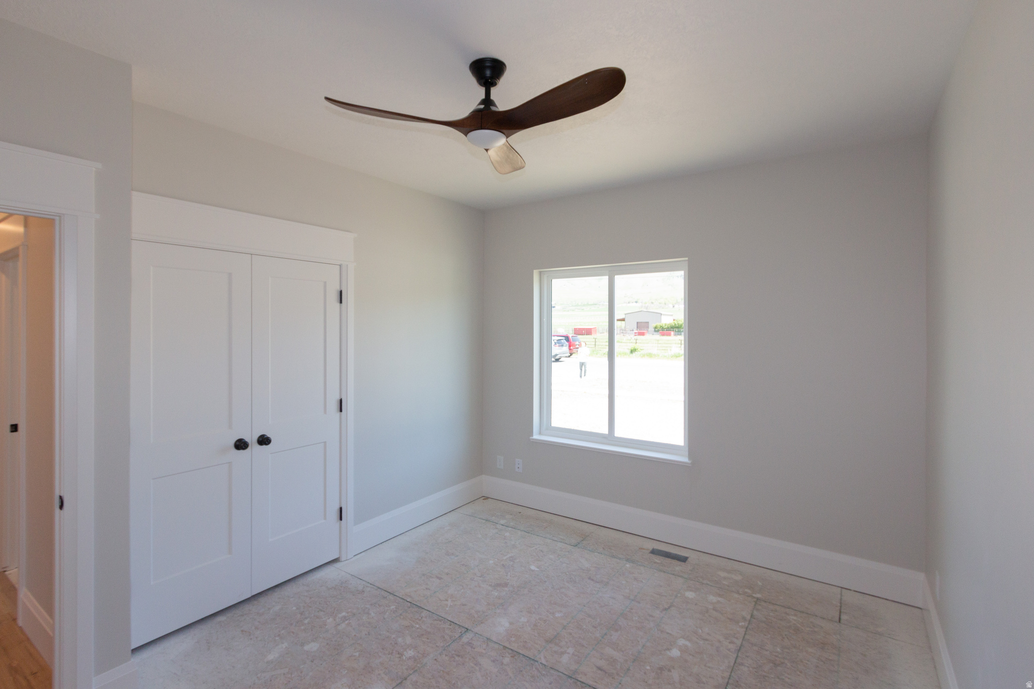 HAWK CREST - Residential