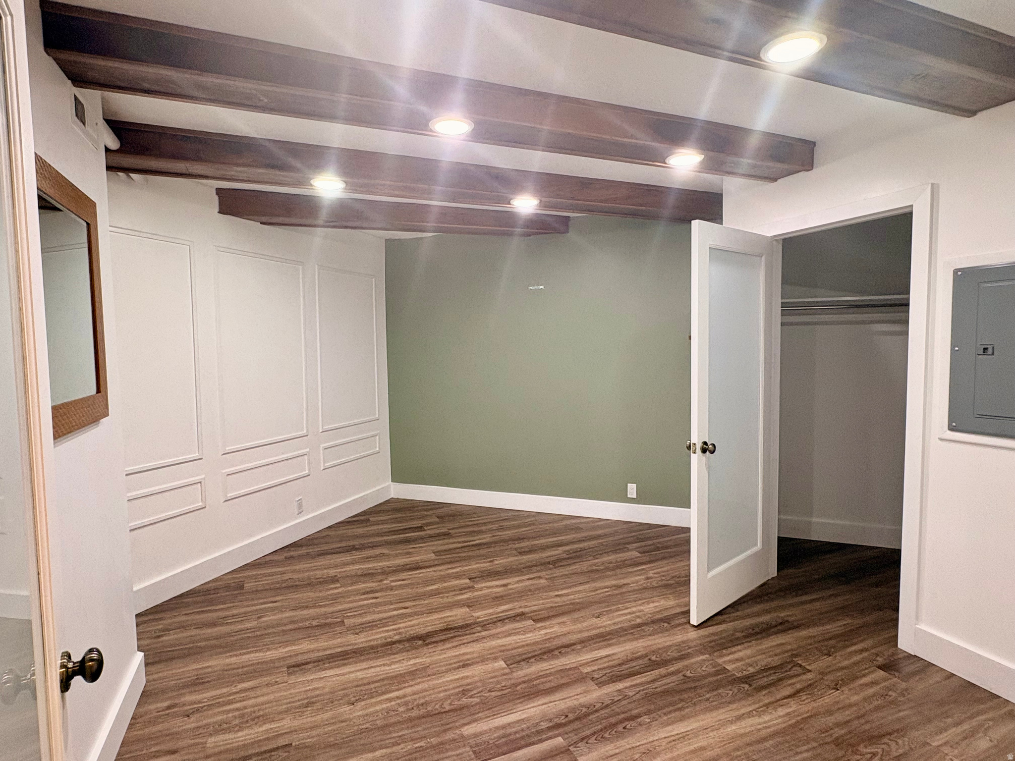 OAKCREST GARDENS - Residential