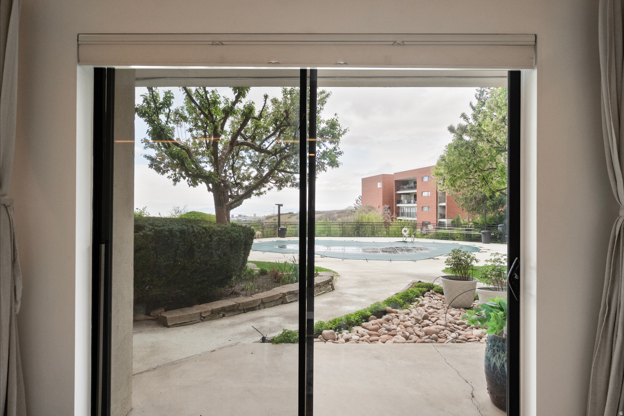 OAKCREST GARDENS - Residential