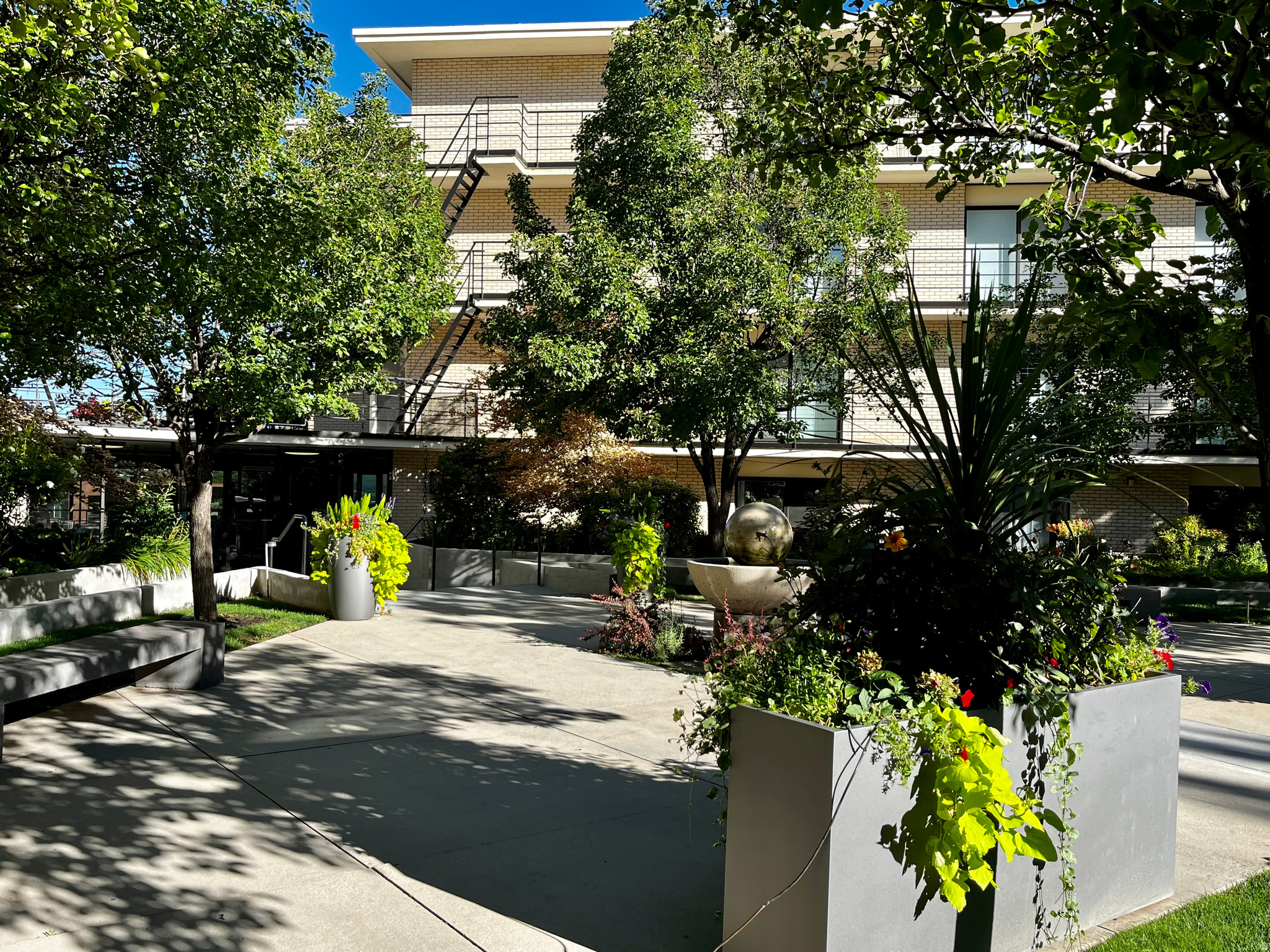 OAKCREST GARDENS - Residential