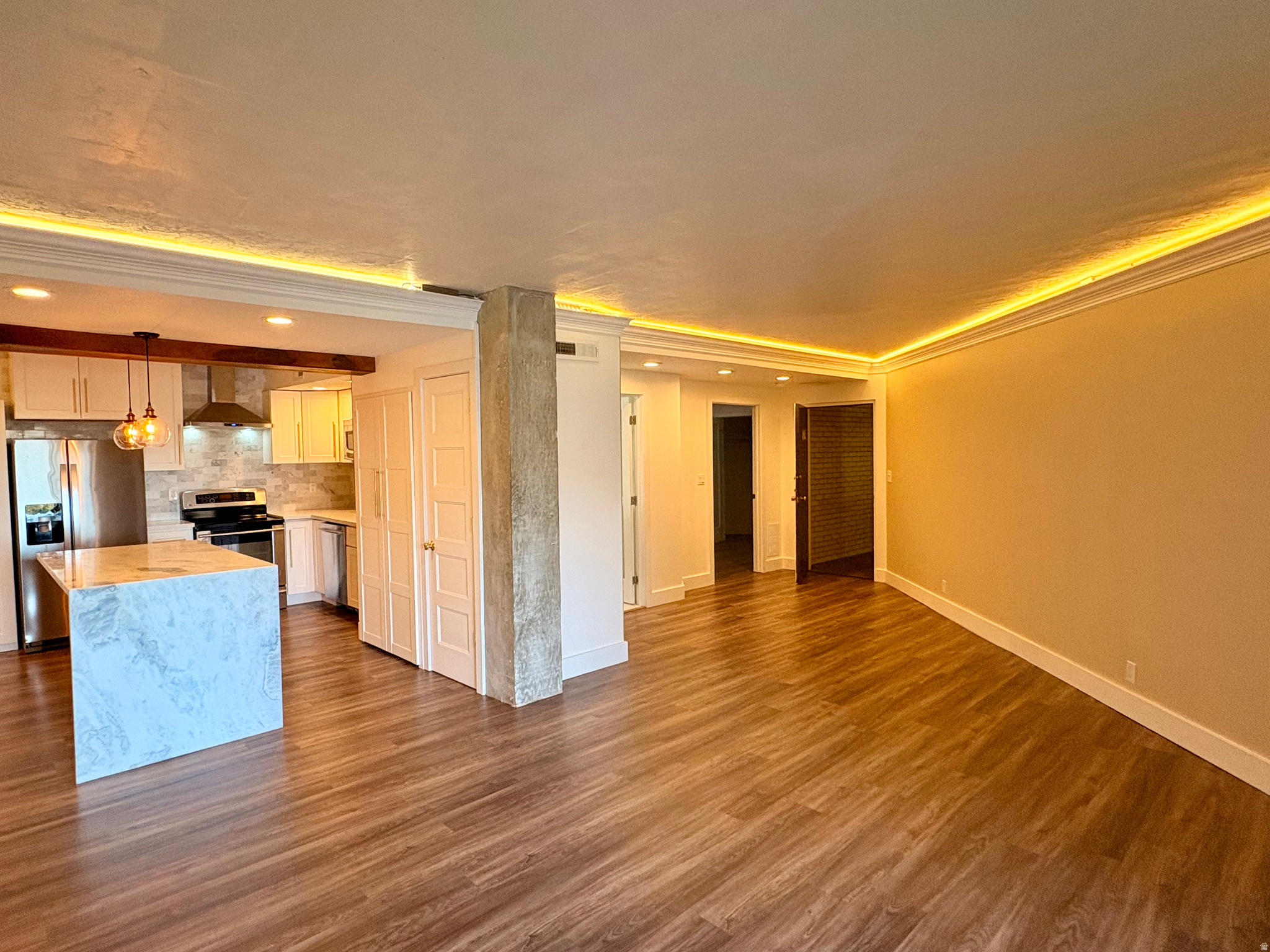 OAKCREST GARDENS - Residential