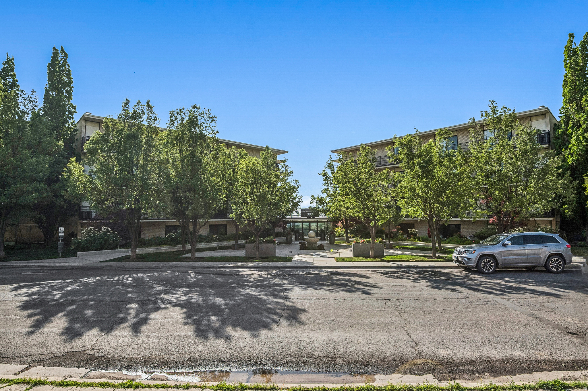 OAKCREST GARDENS - Residential