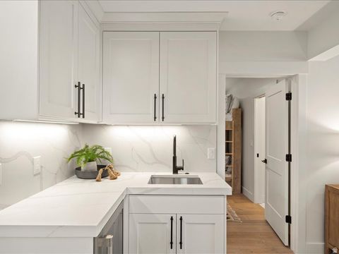 Tiny photo for 746 S 6300 E, Huntsville, UT 84317 (MLS # 2128585)