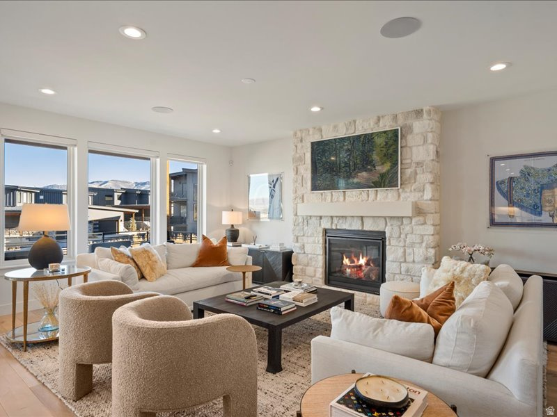 ESCAPES AT EDGEWATER - Residential