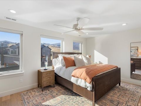 Tiny photo for 746 S 6300 E, Huntsville, UT 84317 (MLS # 2128585)