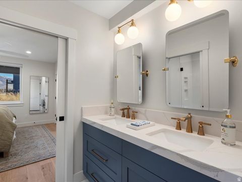 Tiny photo for 746 S 6300 E, Huntsville, UT 84317 (MLS # 2128585)