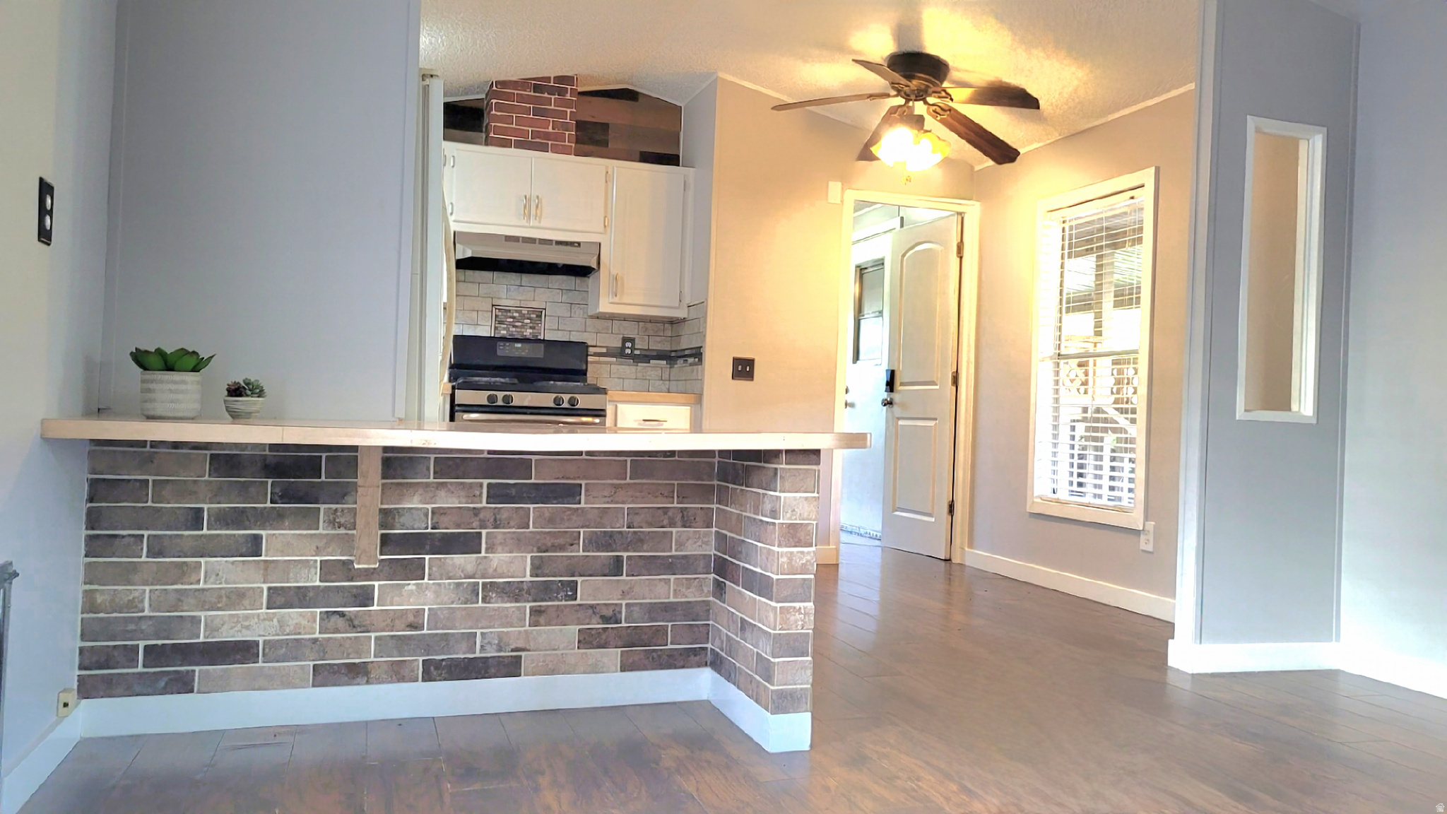 SOUTH SPRINGVILLE TERRACE - Residential