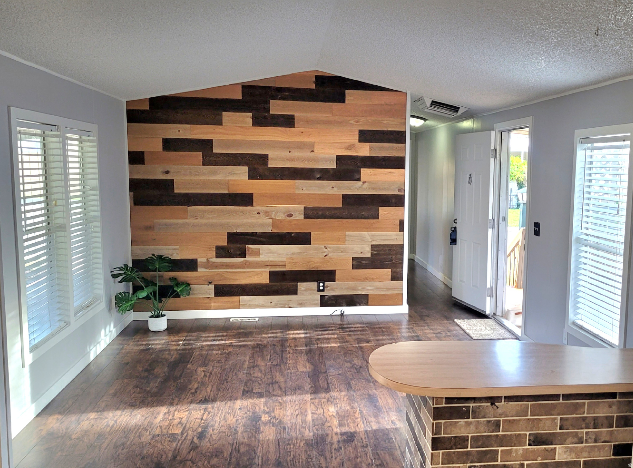 SOUTH SPRINGVILLE TERRACE - Residential