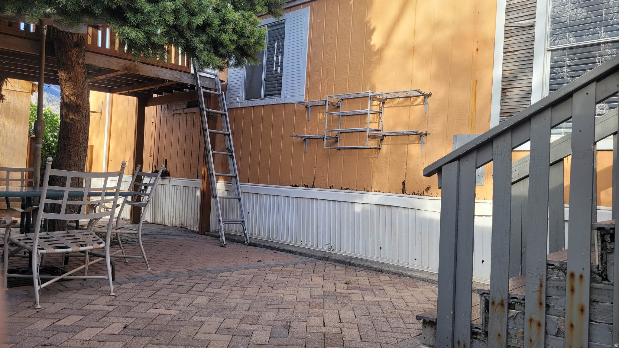 SOUTH SPRINGVILLE TERRACE - Residential