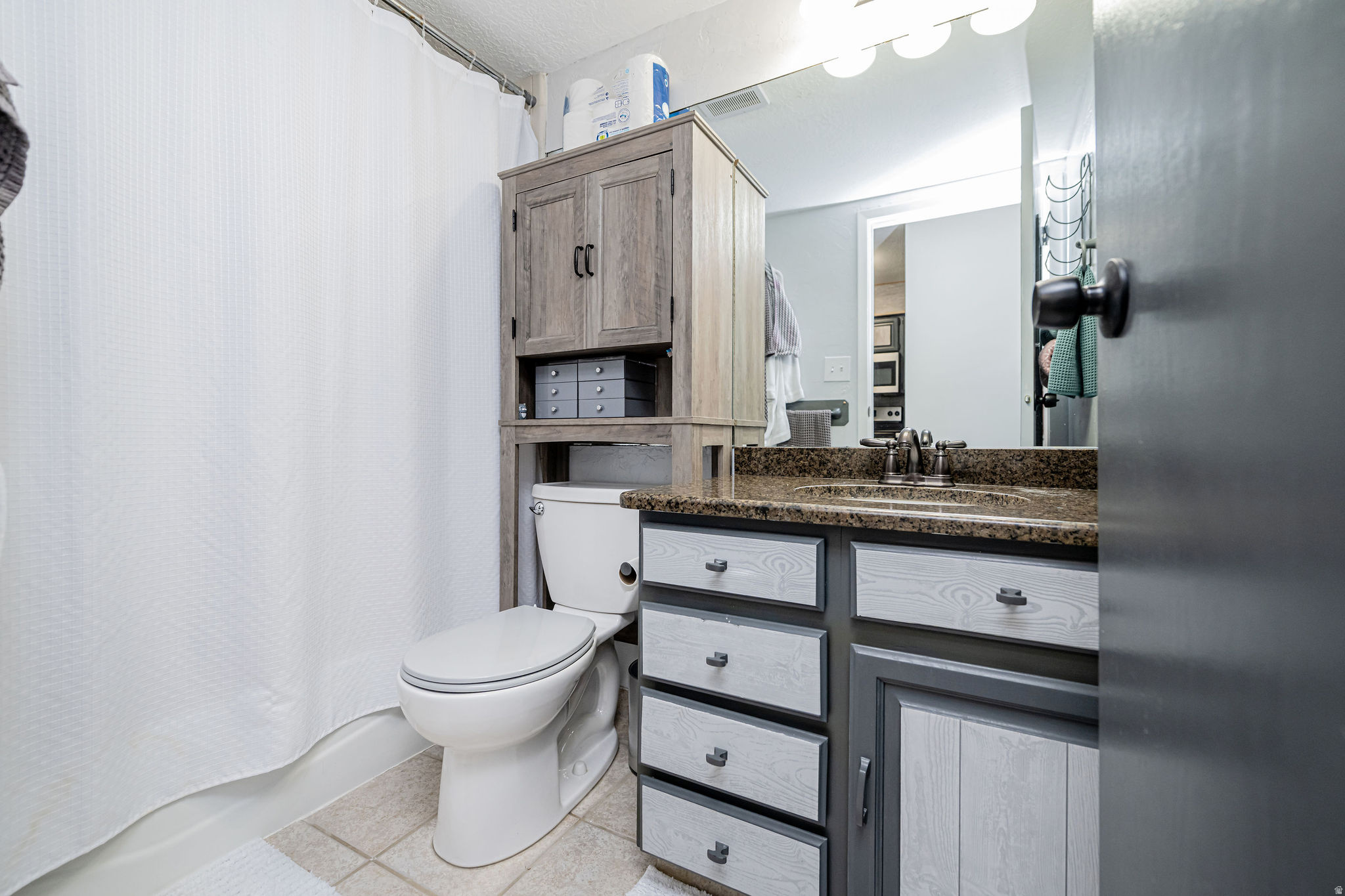 WOLF LODGE - Residential