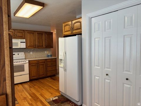 Tiny photo for 150 E 600 N #5, Kaysville, UT 84037 (MLS # 2138881)