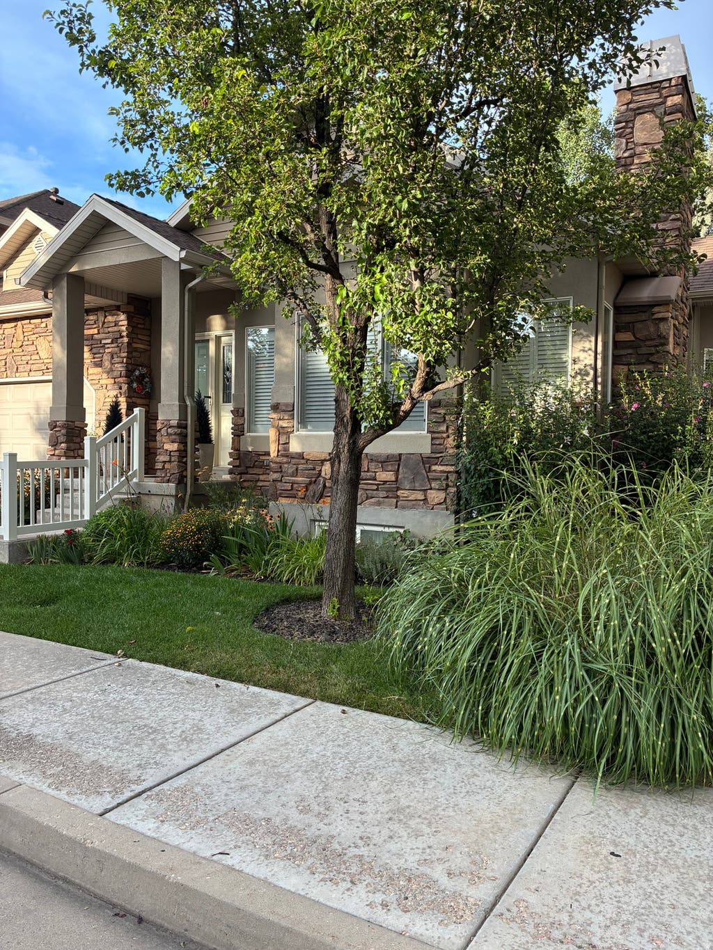 Photo of 695 S CLEARWATER DR E, Layton, UT 84041 (MLS # 2181000)