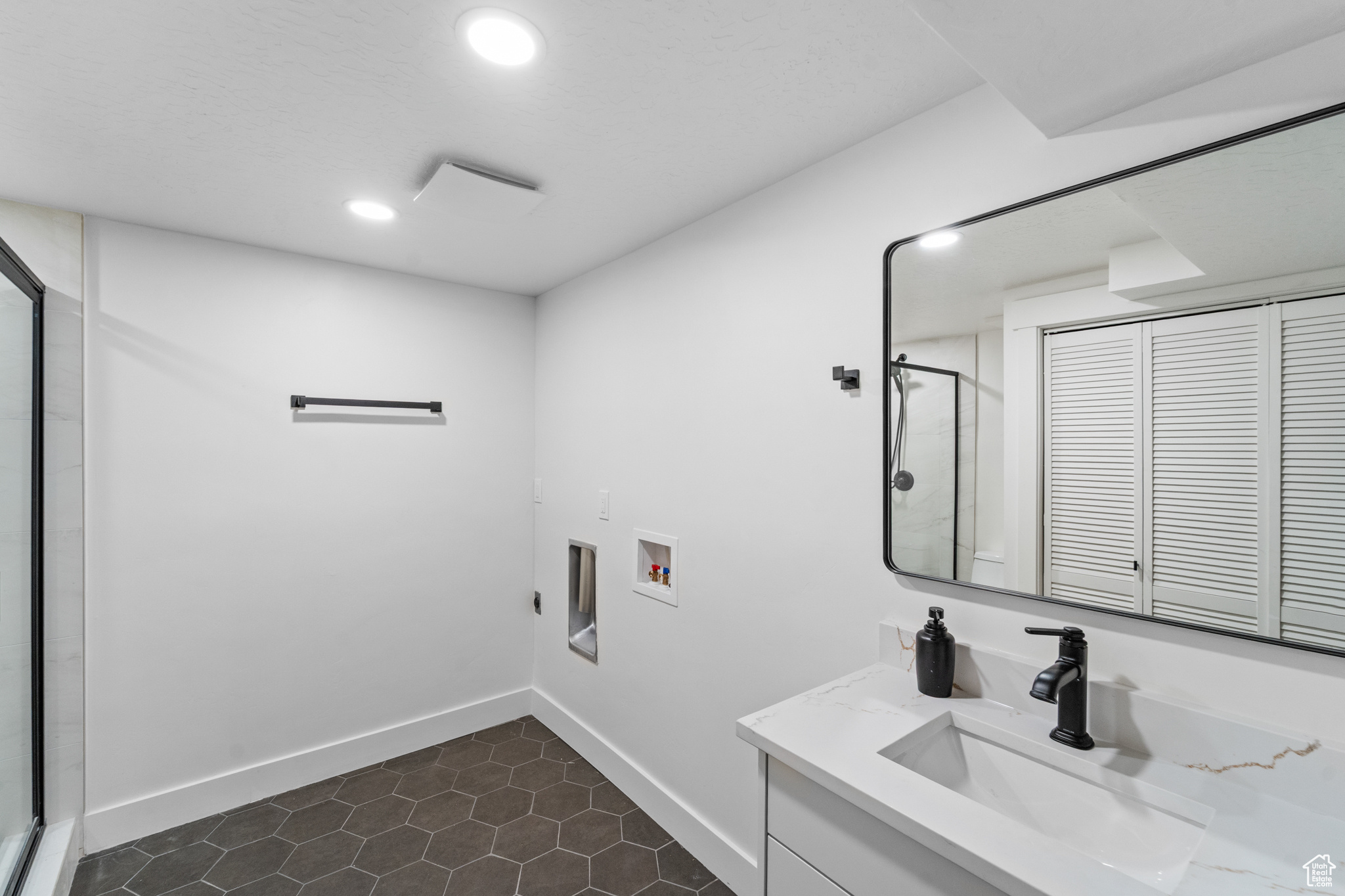NEWTOPIA ACRES SUB - Residential