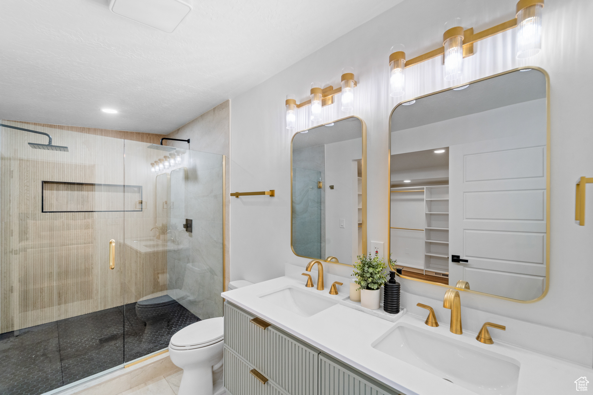 NEWTOPIA ACRES SUB - Residential