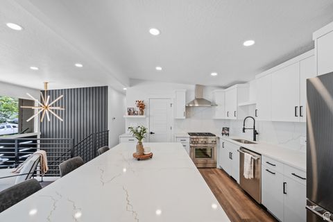 Tiny photo for 6552 S 2520 E, Cottonwood Heights, UT 84121 (MLS # 2115283)