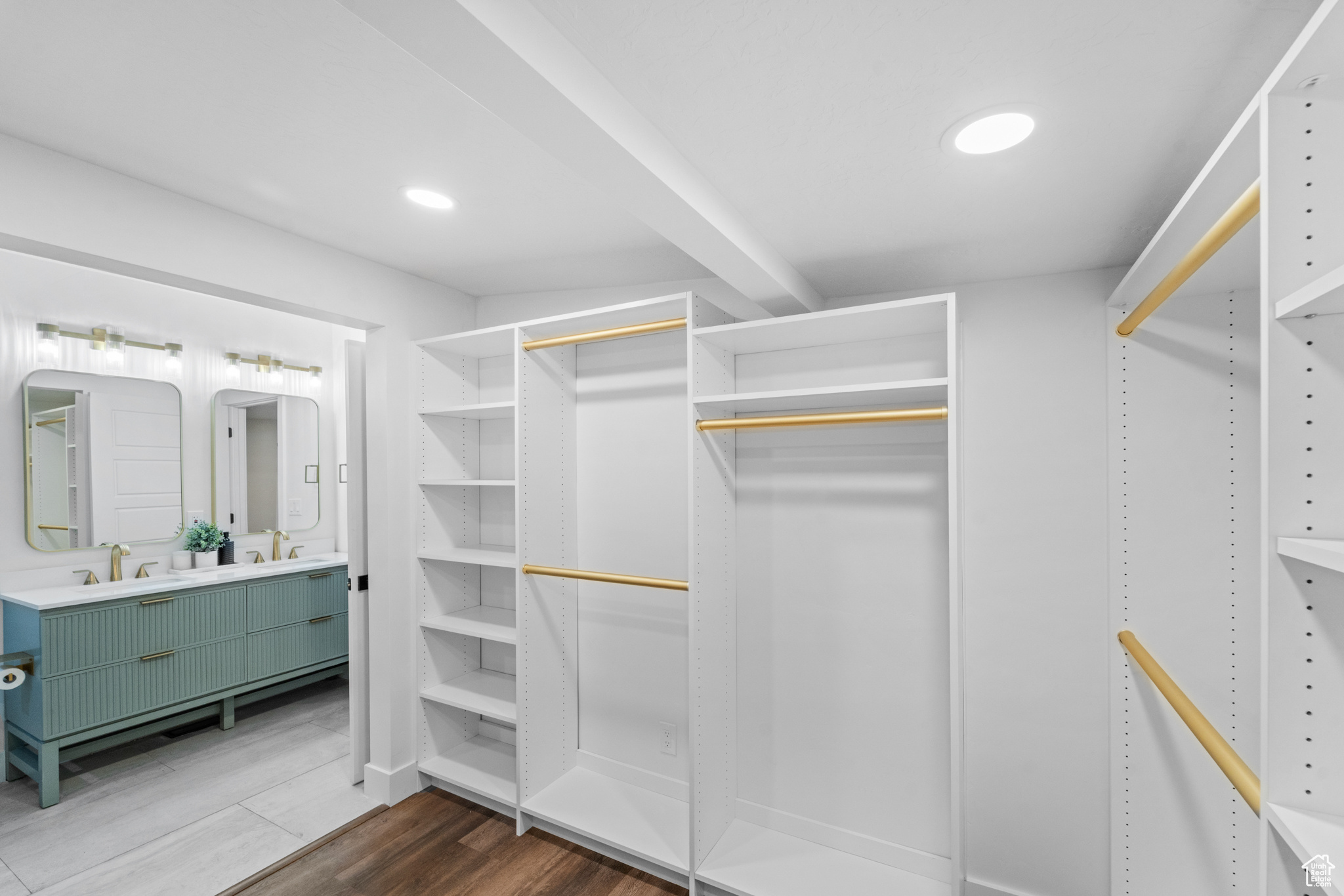 NEWTOPIA ACRES SUB - Residential