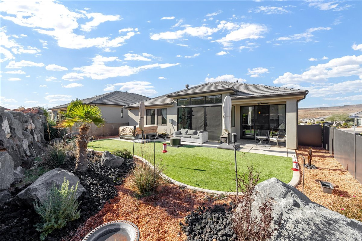 VILLAS AT GREEN SPRING PH 1 - Residential