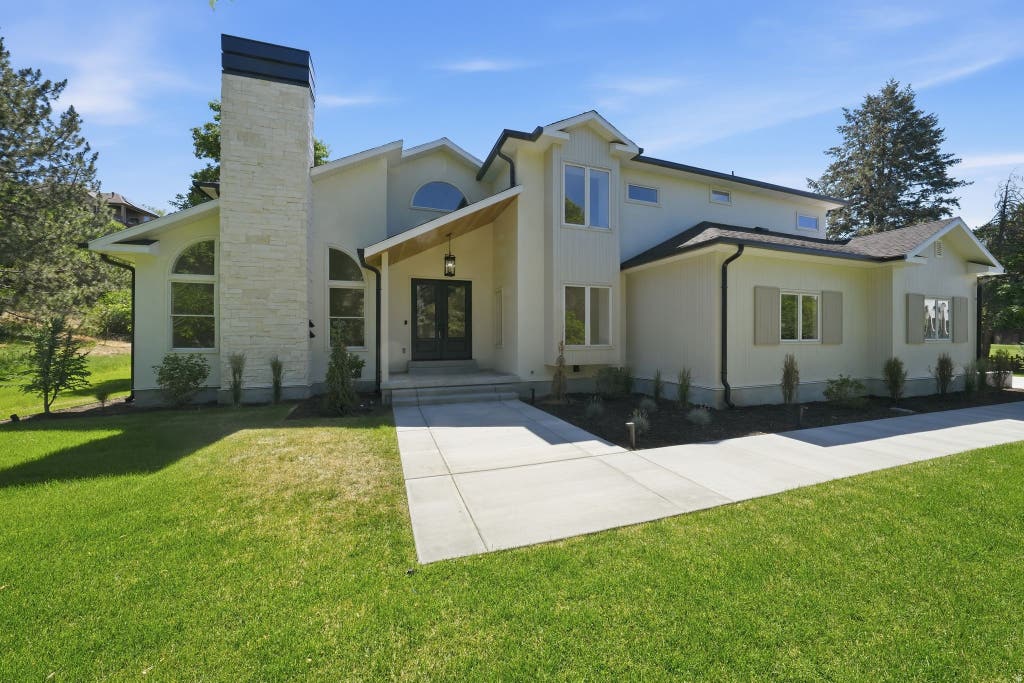 Photo of 8037 S ROYAL LN, Sandy, UT 84093 (MLS # 2165812)