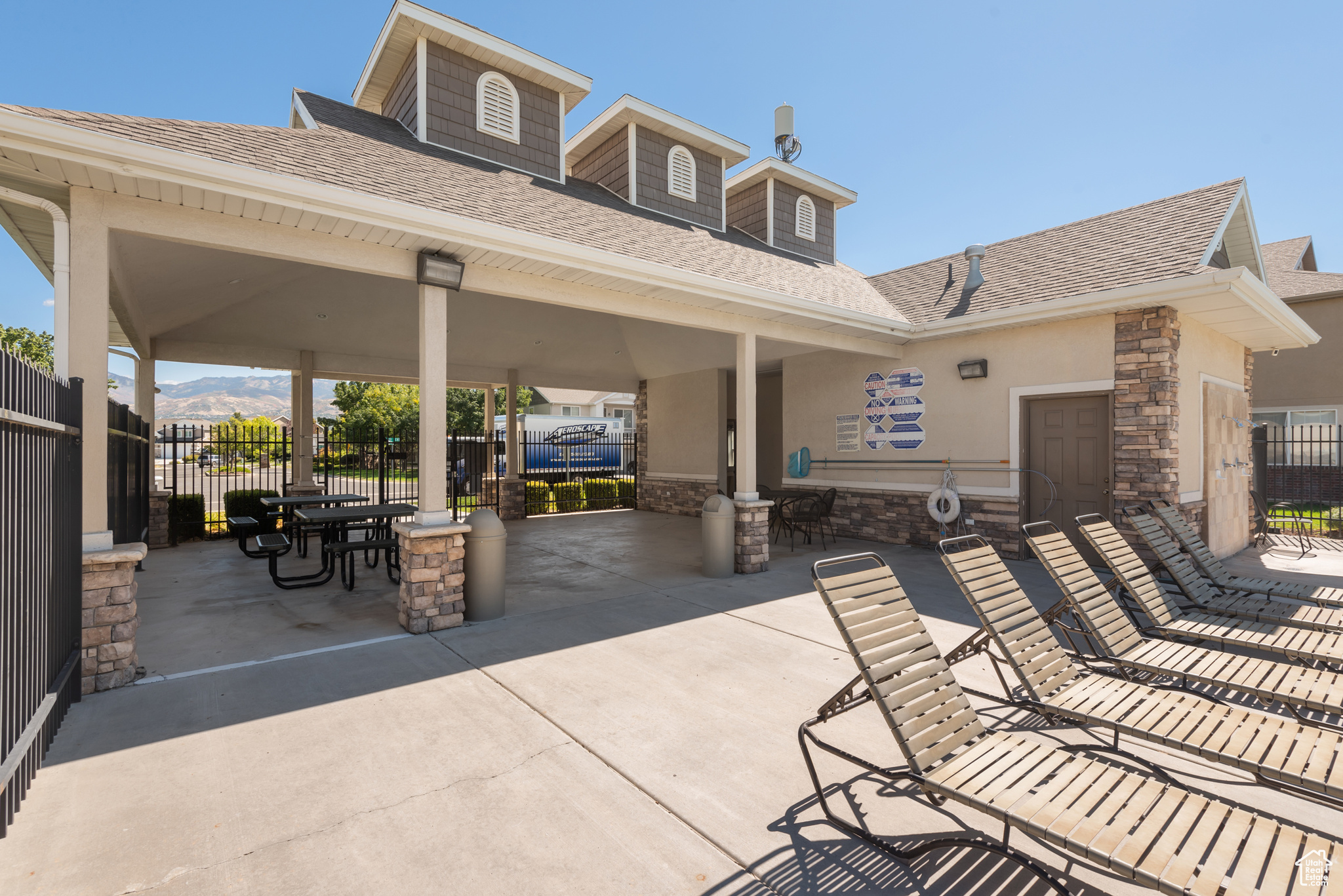 COVENTRY AT FOXBORO - Residential