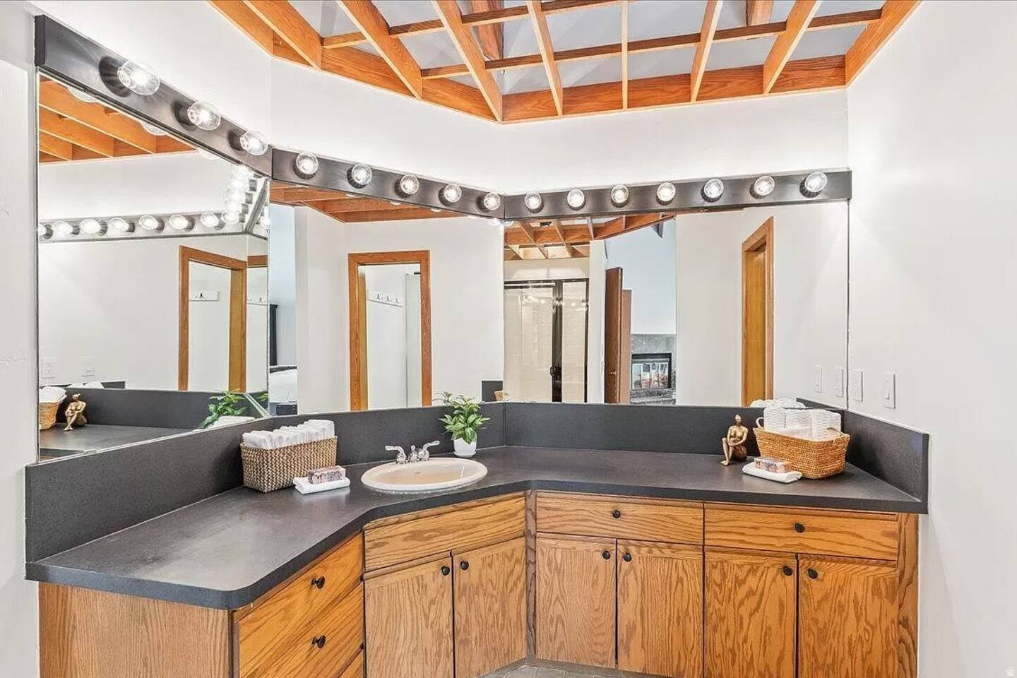 THE PINNACLE AT DEER VALLEY - Residential