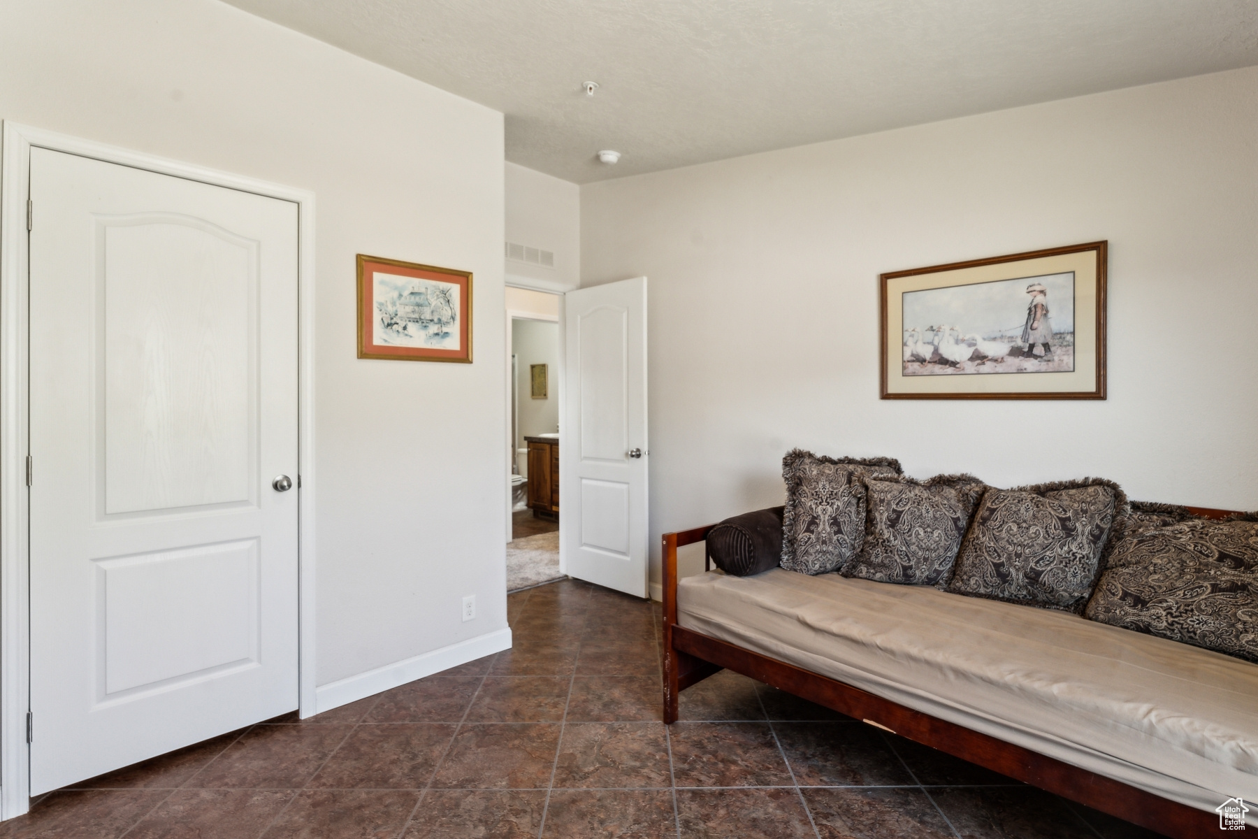 NORTH SUMMIT - Residential