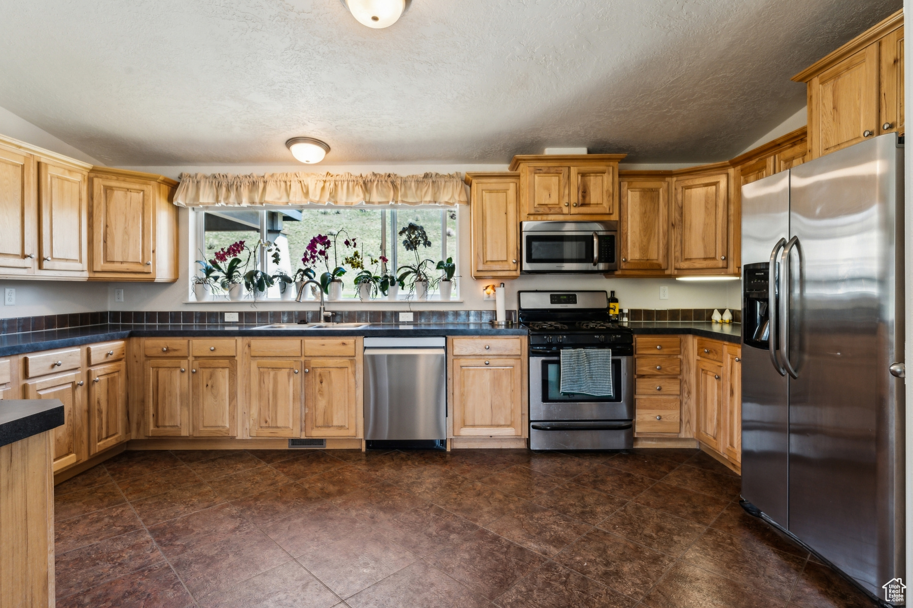 NORTH SUMMIT - Residential