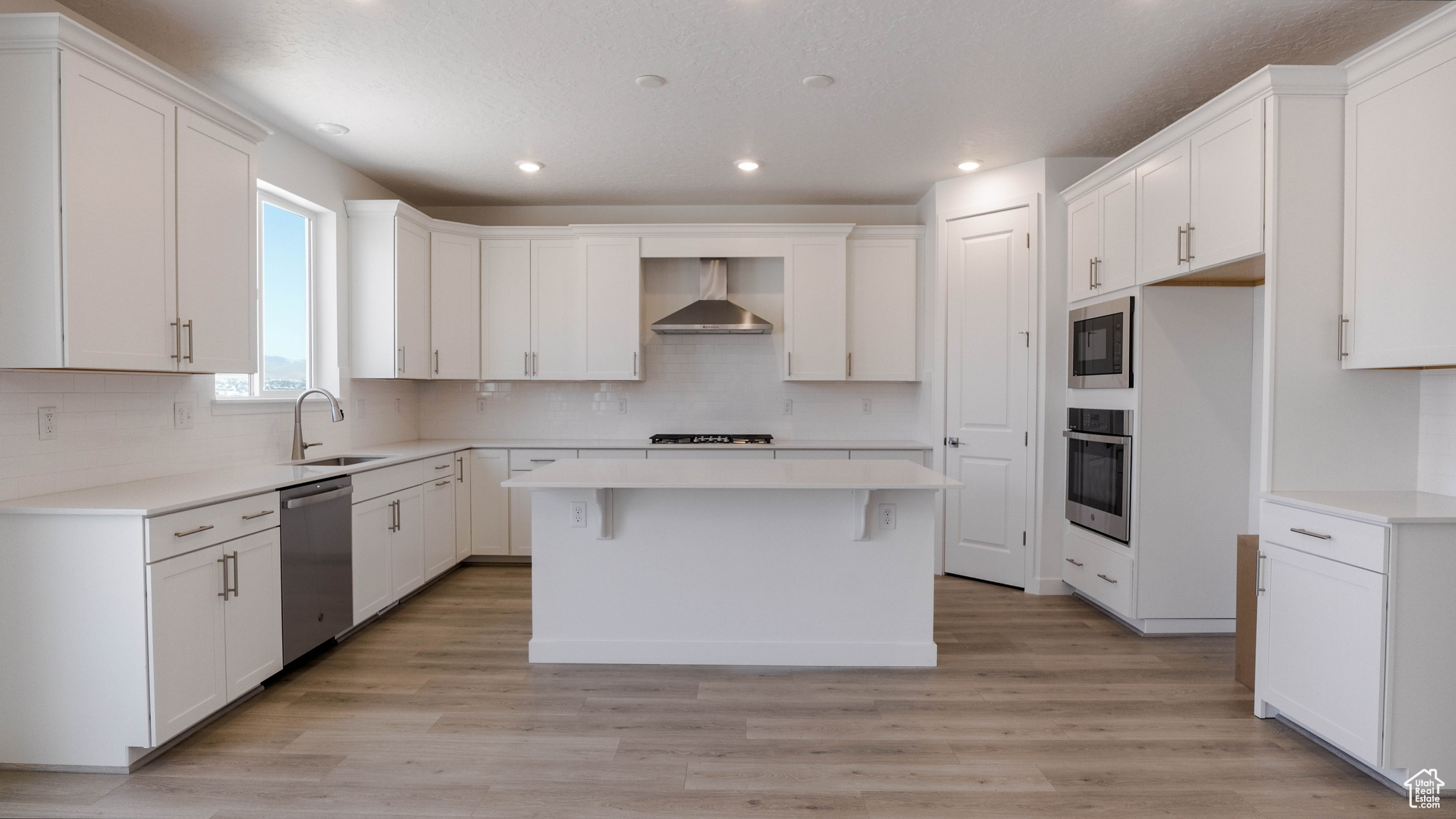 CANTON RIDGE - Residential