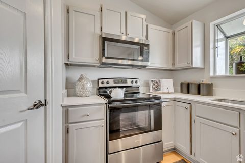 Tiny photo for 1104 W PRIMARVERA WAY, West Jordan, UT 84084 (MLS # 2117761)