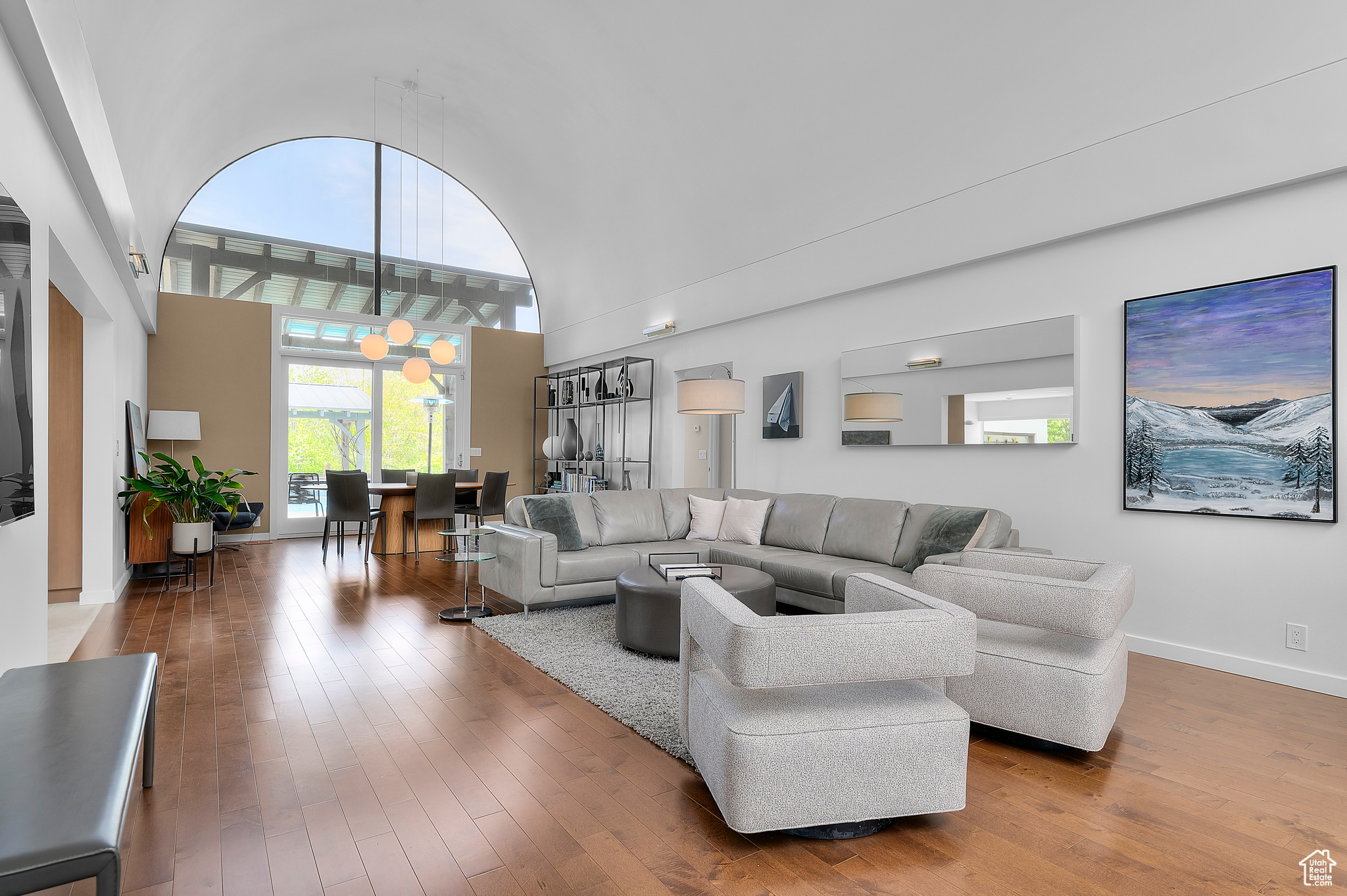 8728 S Tracy Dr, Sandy, Utah image 6