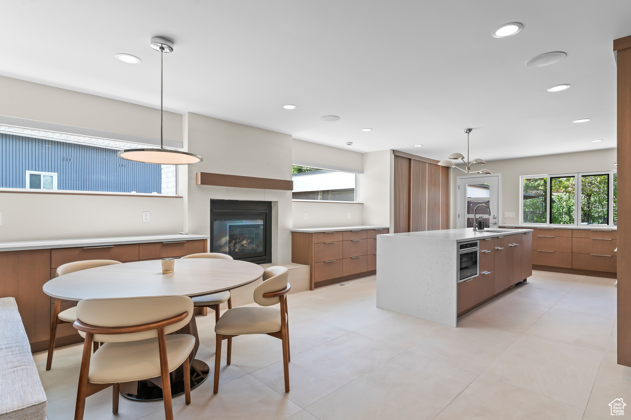 8728 S Tracy Dr, Sandy, Utah image 11
