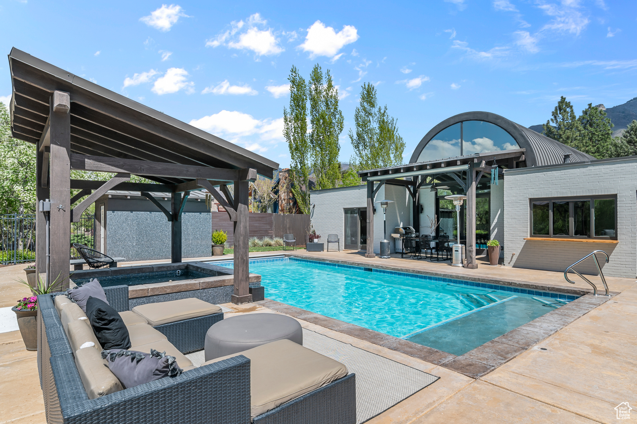 8728 S Tracy Dr, Sandy, Utah image 32