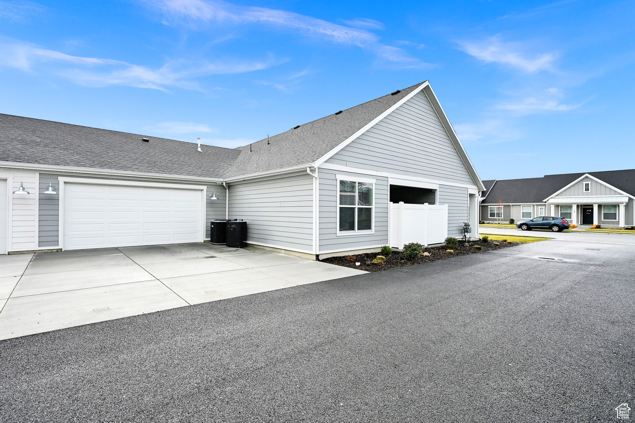 BLUFF VIEW - Residential