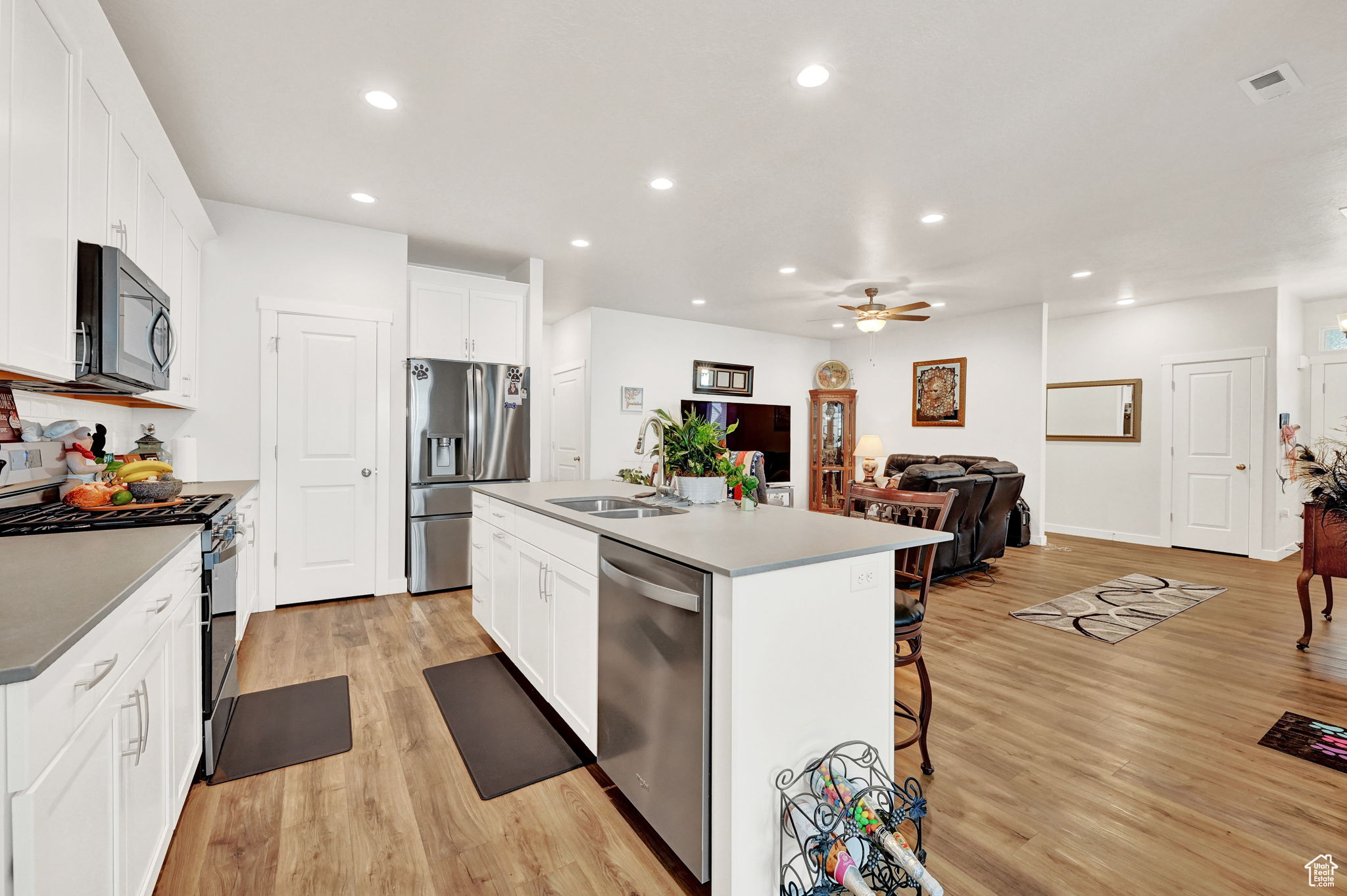 BLUFF VIEW - Residential