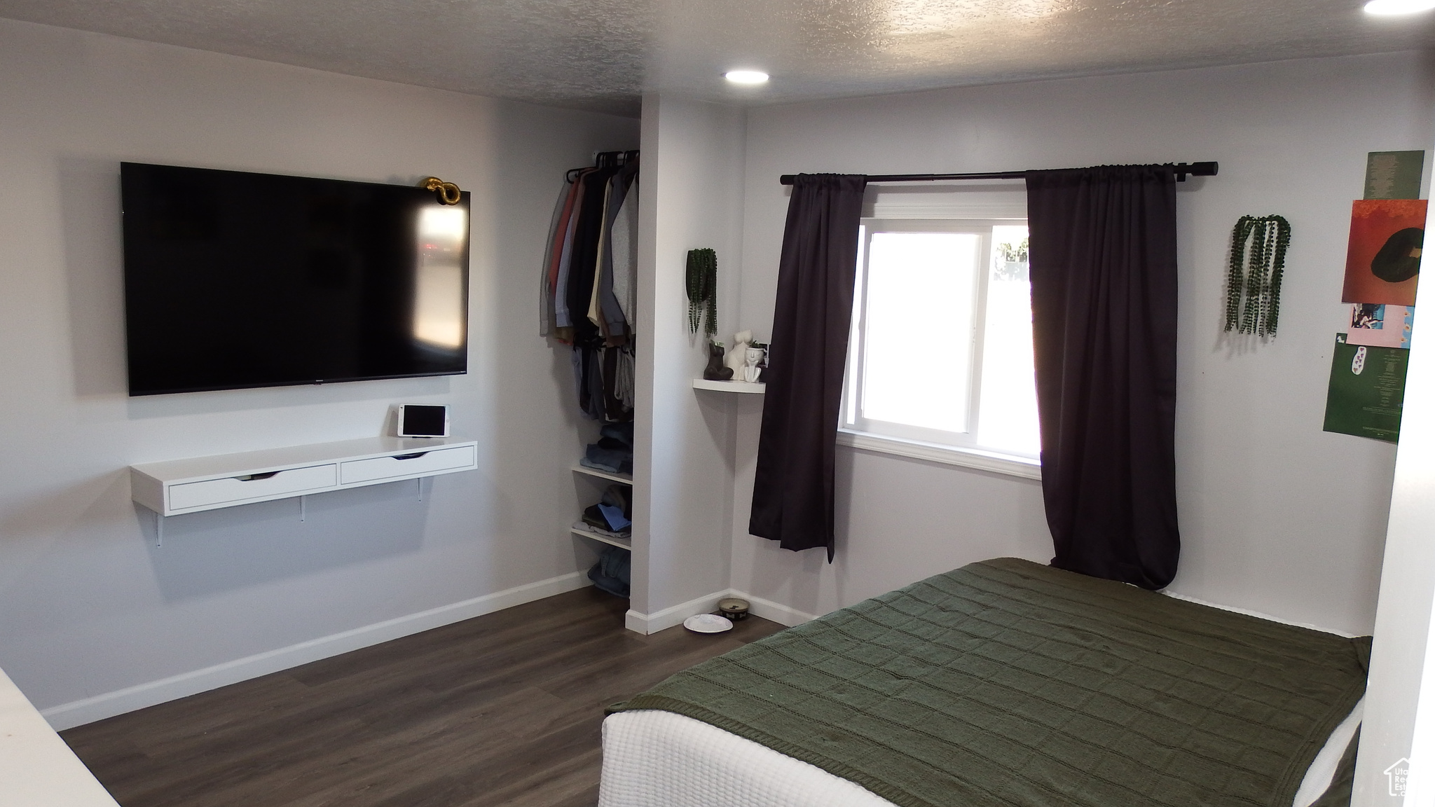 EAST MEADOWS - Residential