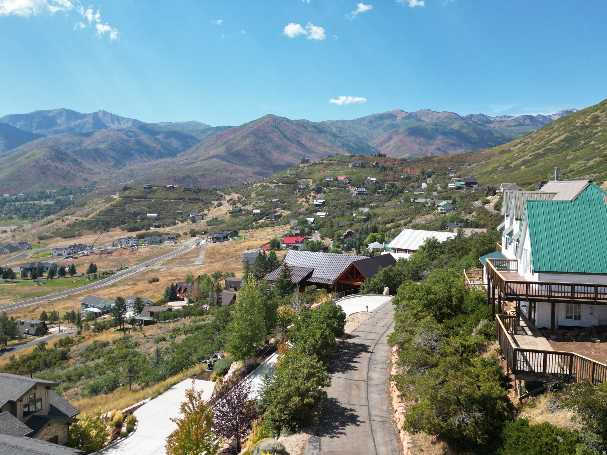 INTERLAKEN - Residential