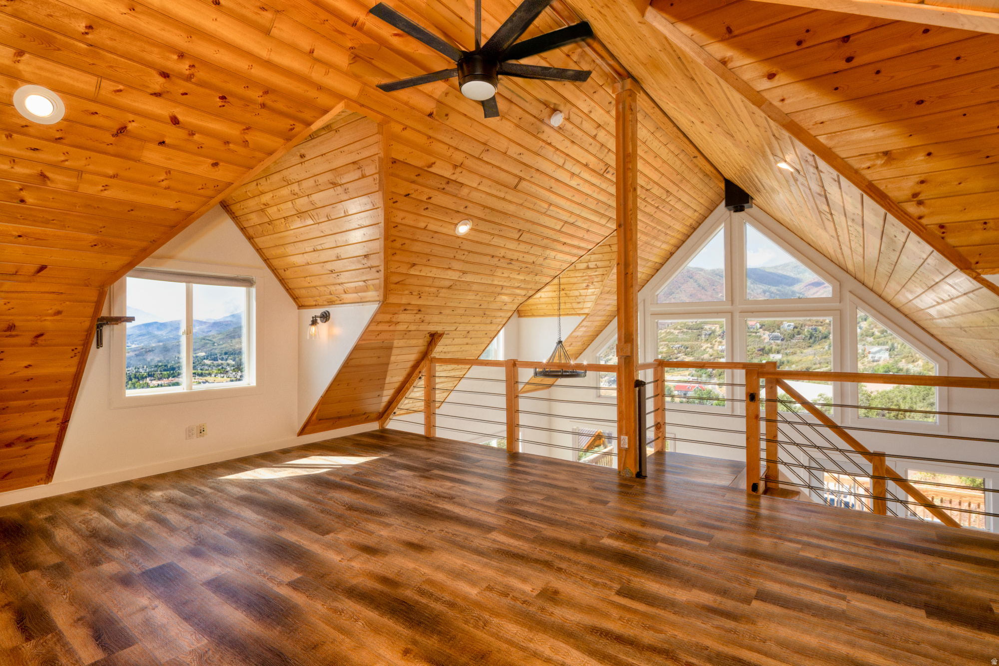 INTERLAKEN - Residential