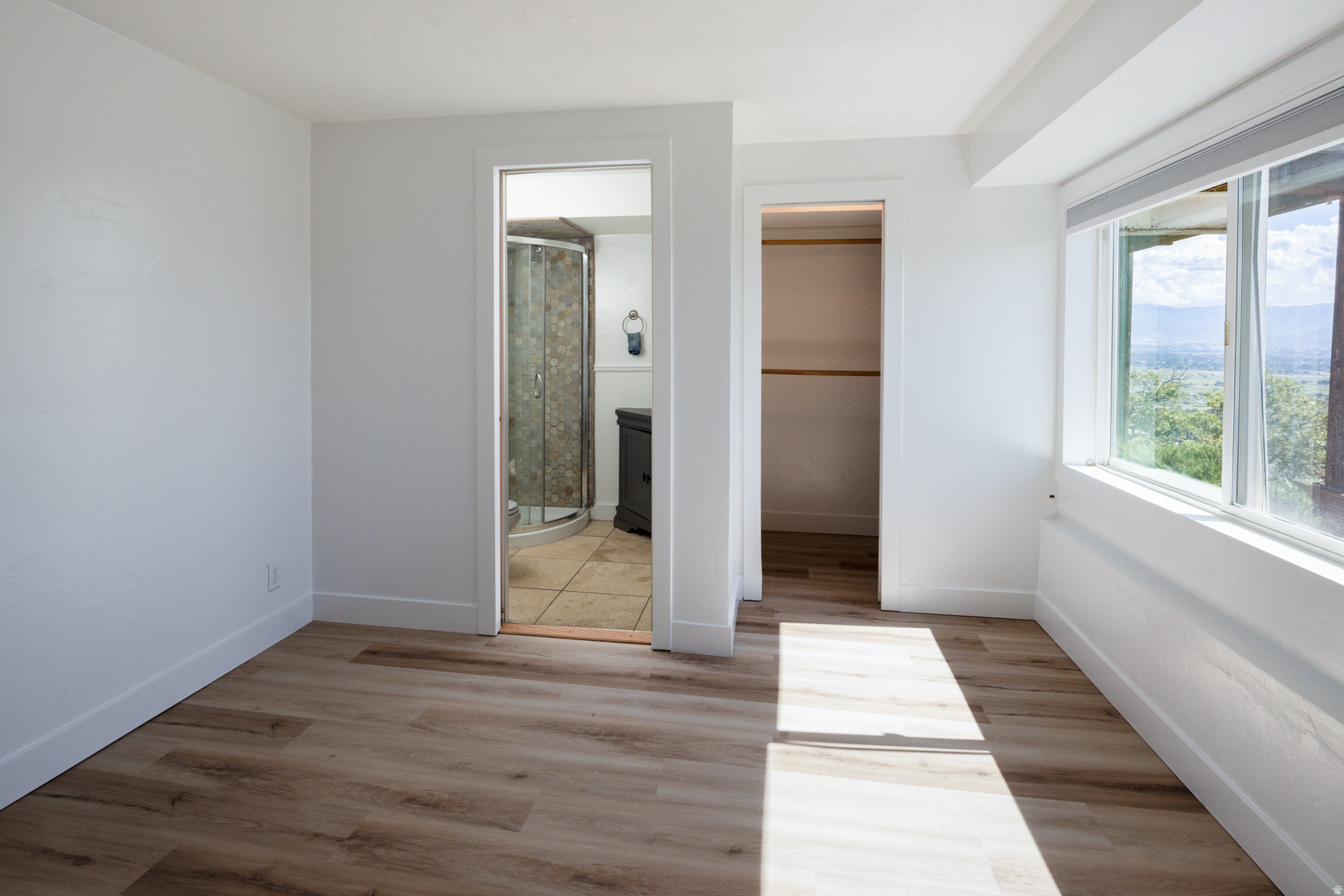 INTERLAKEN - Residential