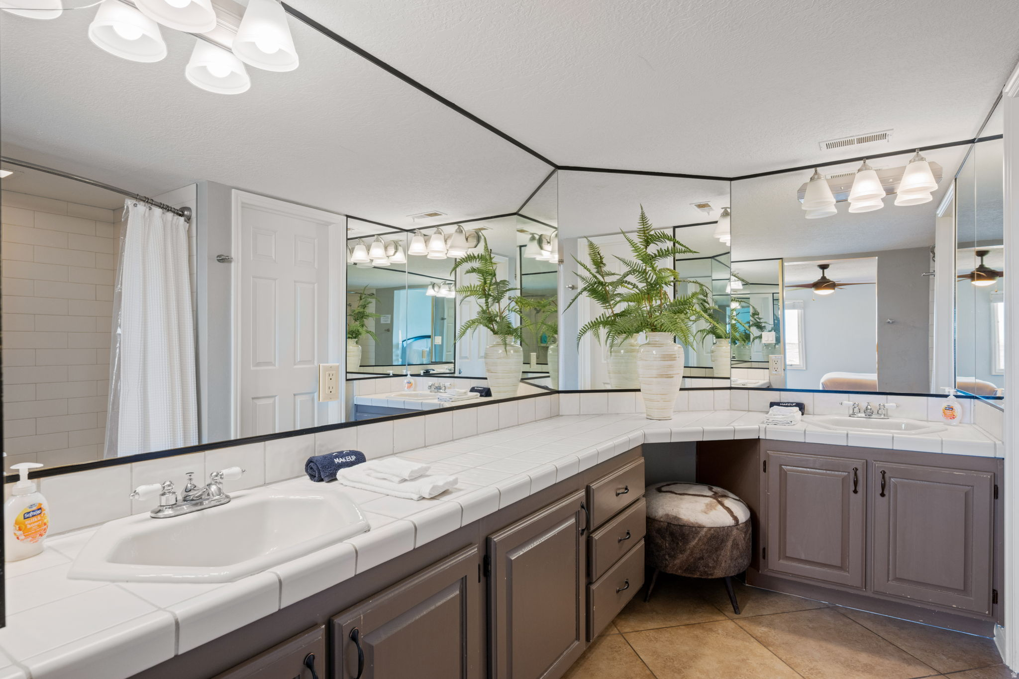 LAS PALMAS RESORT CONDO - Residential