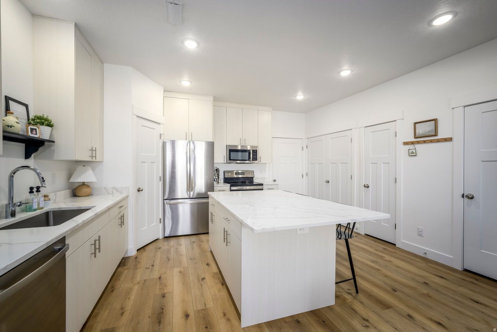 Photo of 2783 E GRIFFIN ALY ALY, Eagle Mountain, UT 84005 (MLS # 2174357)