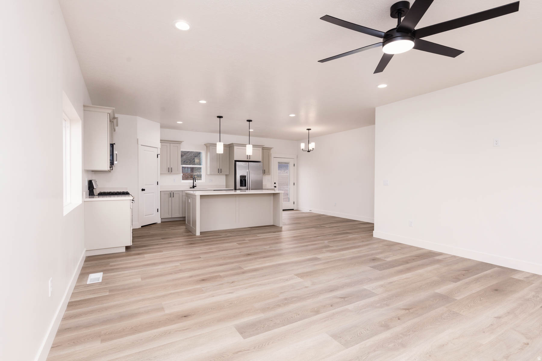 BLACK KNOLL RANCHES PH 1 - Residential