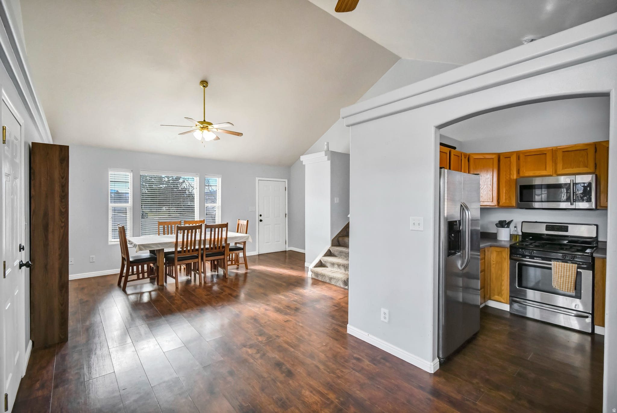 PINE HOLLOW ESTATES - Residential