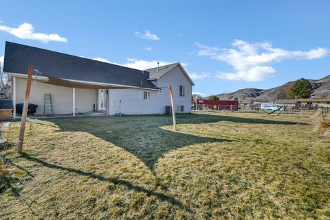 Tiny photo for 272 N 350 E, Elsinore, UT 84724 (MLS # 2130019)